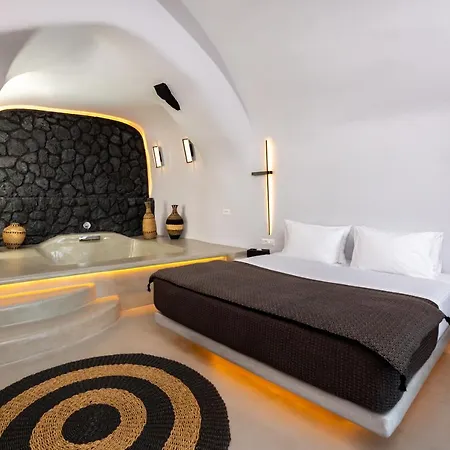 Nostos Oia (Santorini)