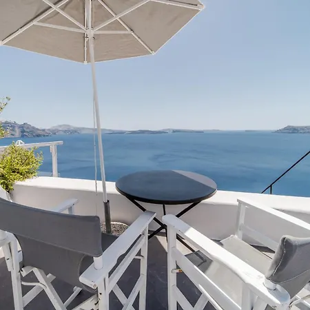 Nostos Apartment *